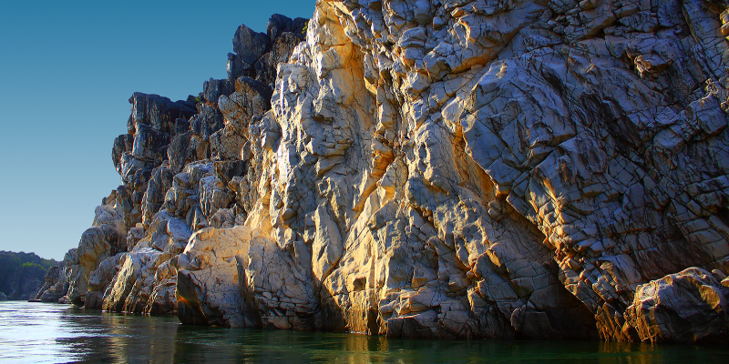 Photo of Bhedaghat - An Unconventional Paradise Of The Past - TheTripR 1/3 by Nishtha Walia