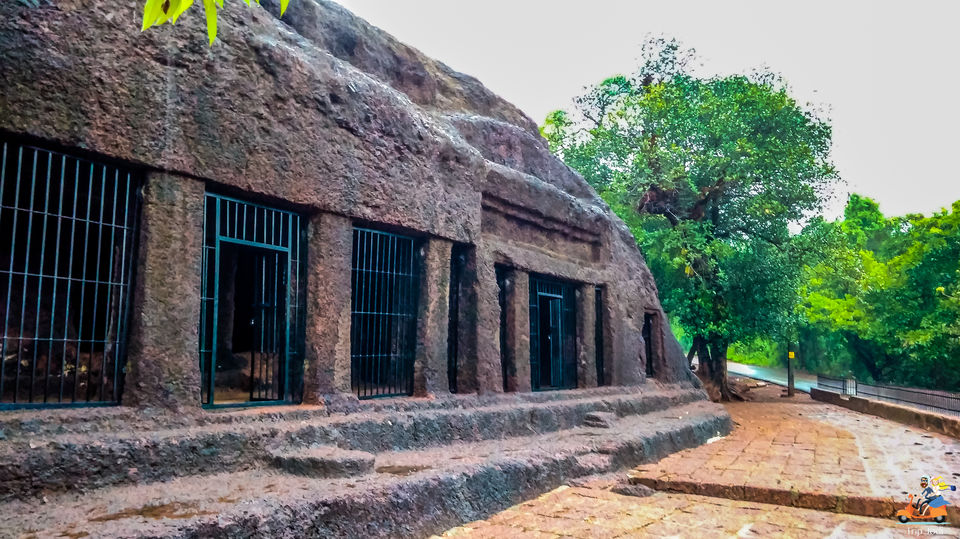 Photo of Arvalem Caves, Sanquelim, Goa, India by Trip Jodi