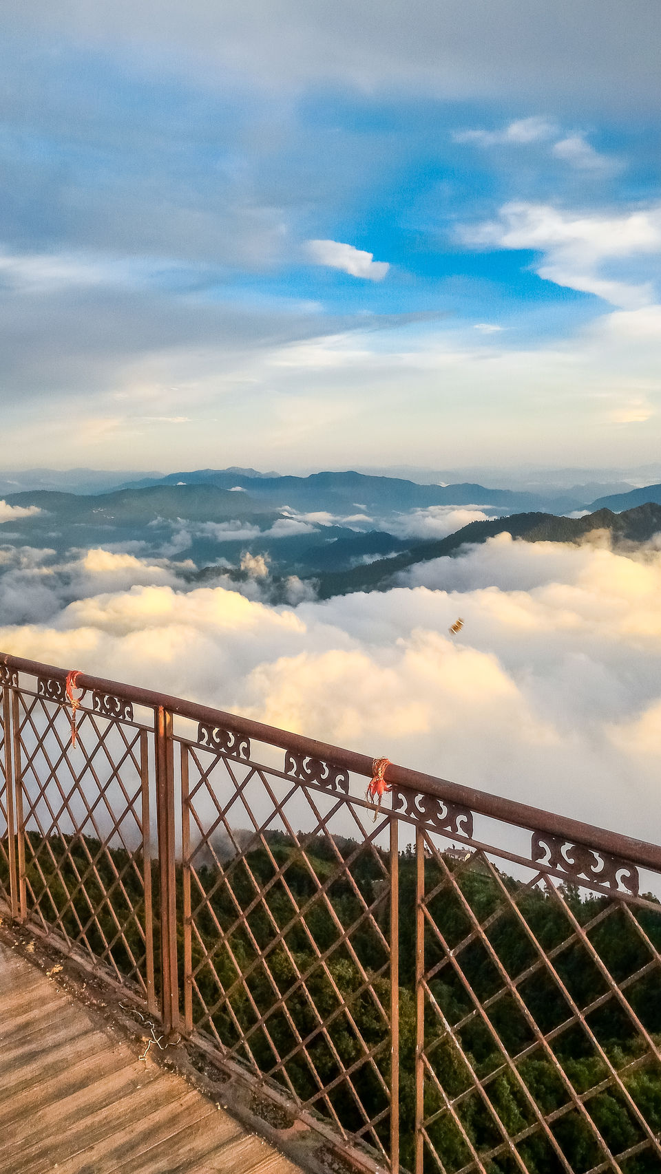 Photo of Kanatal, Kaudia Range, Uttarakhand, India by Mohit Singh Arora