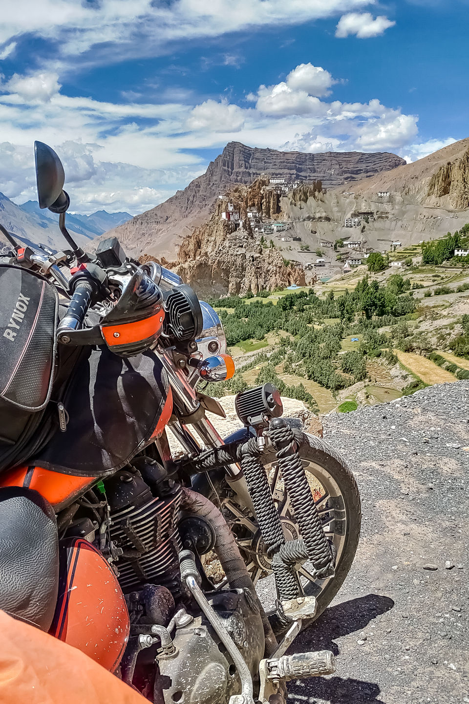 Photo of Kaza, Himachal Pradesh, India by Mohit Singh Arora