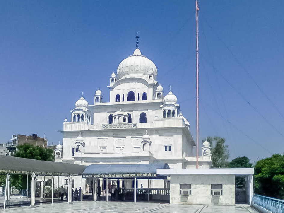 Photo of Historical Gurudwara Sahib ( Sikh Temple ) in Delhi 16/22 by Mohit Singh Arora
