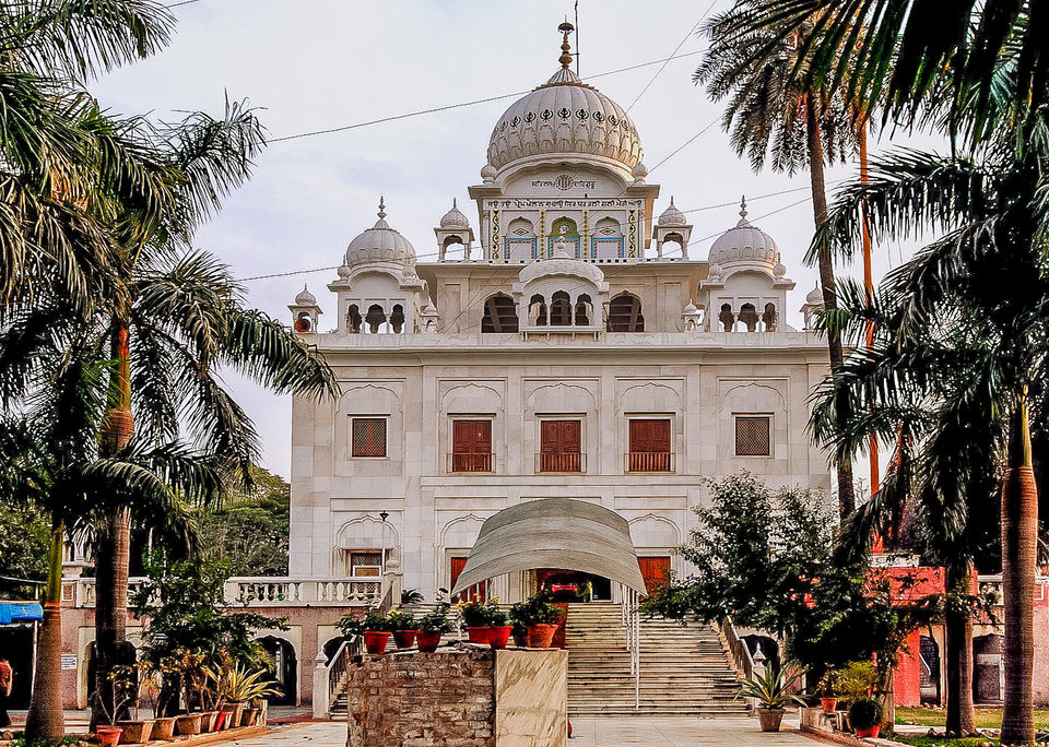 Photo of Historical Gurudwara Sahib ( Sikh Temple ) in Delhi 19/22 by Mohit Singh Arora