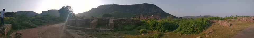Photo of A perfect Gateway in Middle of Jungle #photoblog #delhigetawaydestination #sariska 36/36 by Mohit Singh Arora
