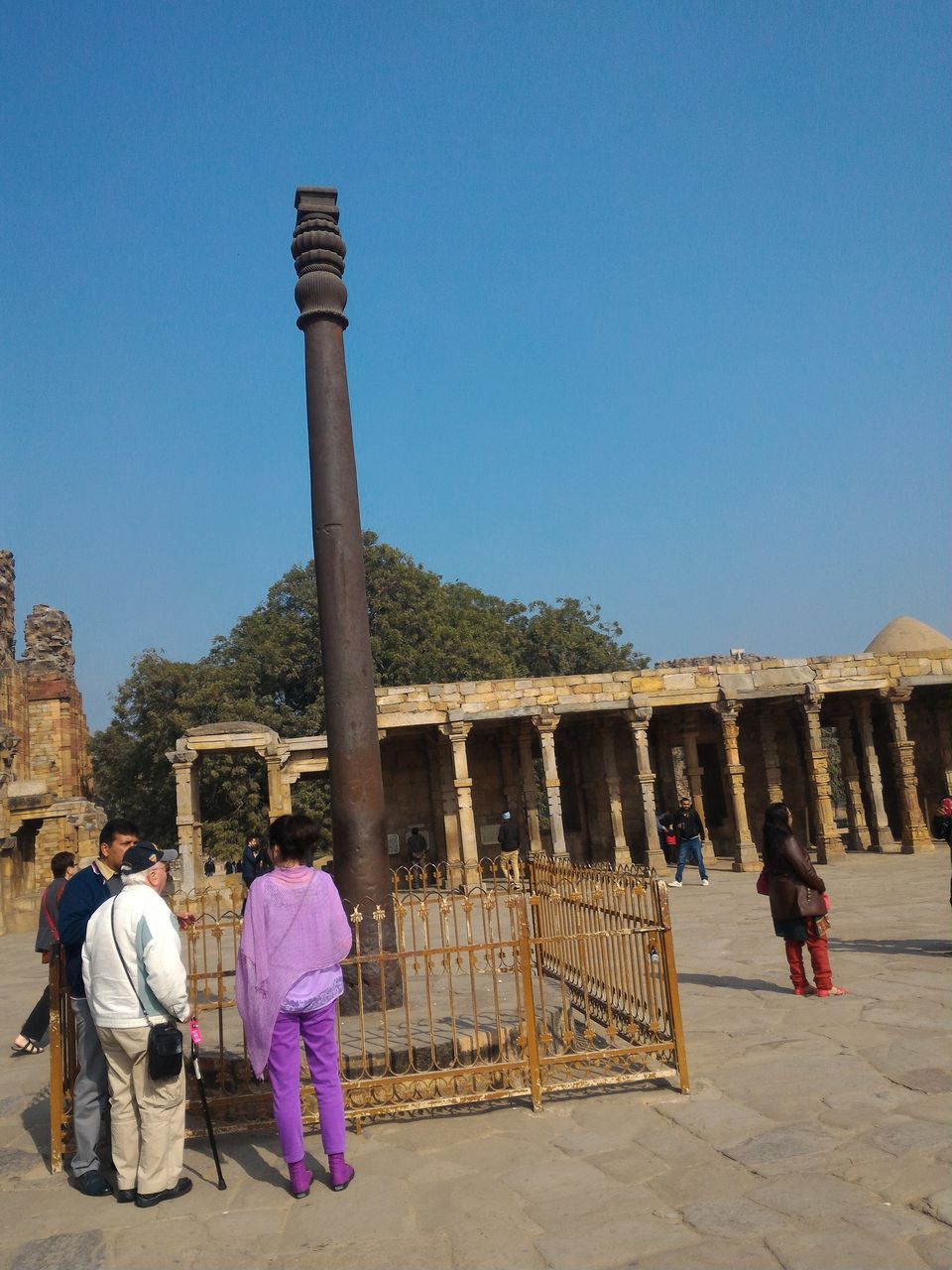 Photo of History Unveiled : Qutub Minar and Iron Pillar of Delhi , #photoblog 15/30 by Mohit Singh Arora