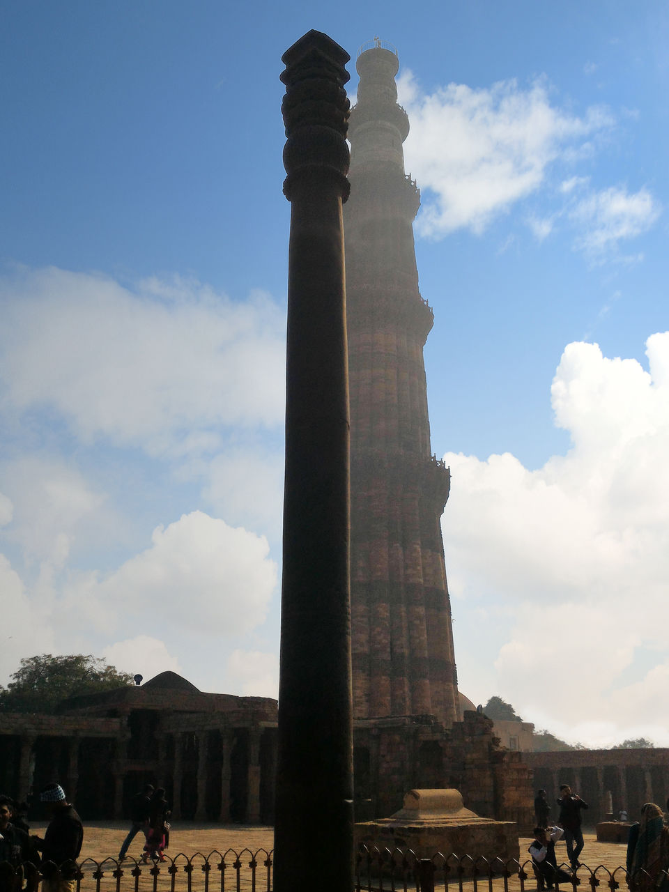 Photo of History Unveiled : Qutub Minar and Iron Pillar of Delhi , #photoblog 14/30 by Mohit Singh Arora