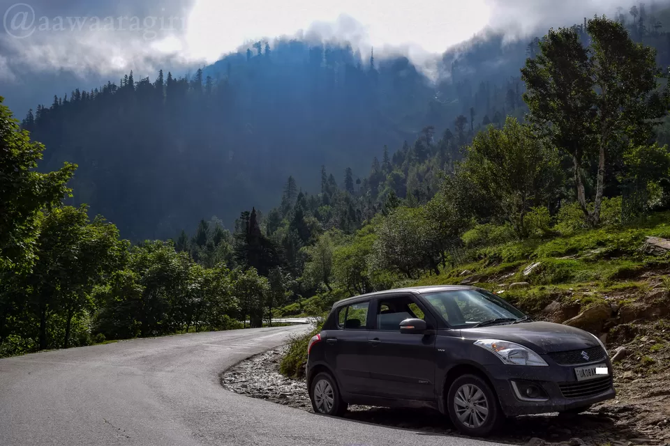 Photo of Gulaba Viewpoint, Kothi, Himachal Pradesh, India by aawaaragiri