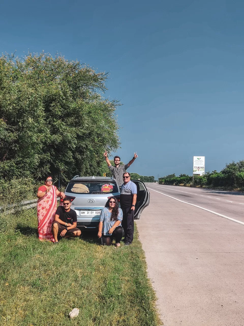 Photo of Yamuna Expressway, Chi V, Greater Noida, Uttar Pradesh, India by Explore_with_Mohini