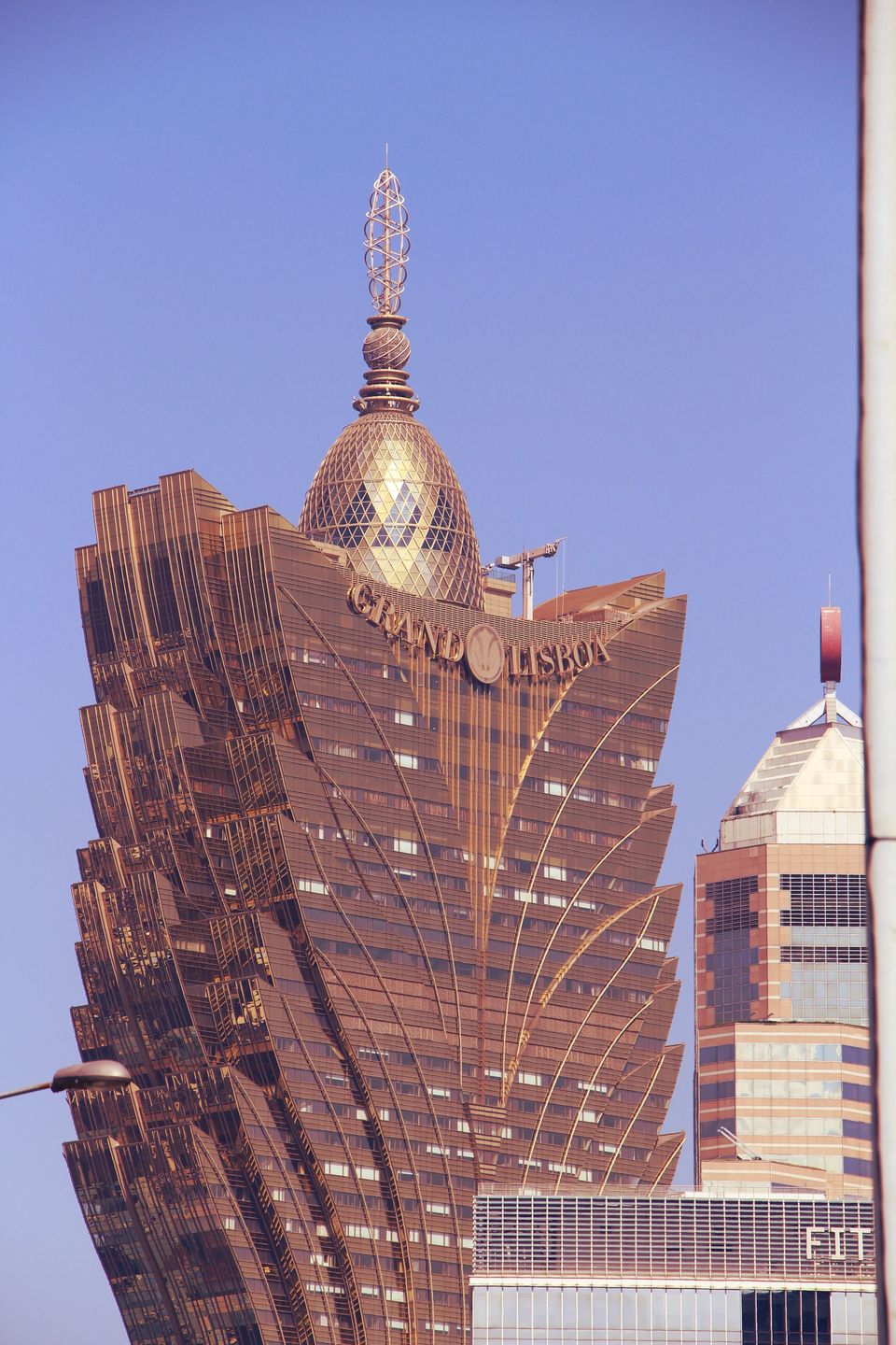Photo of Never too old for a DisneyLand - HongKong & Macau by Sushma from @Onlandisland