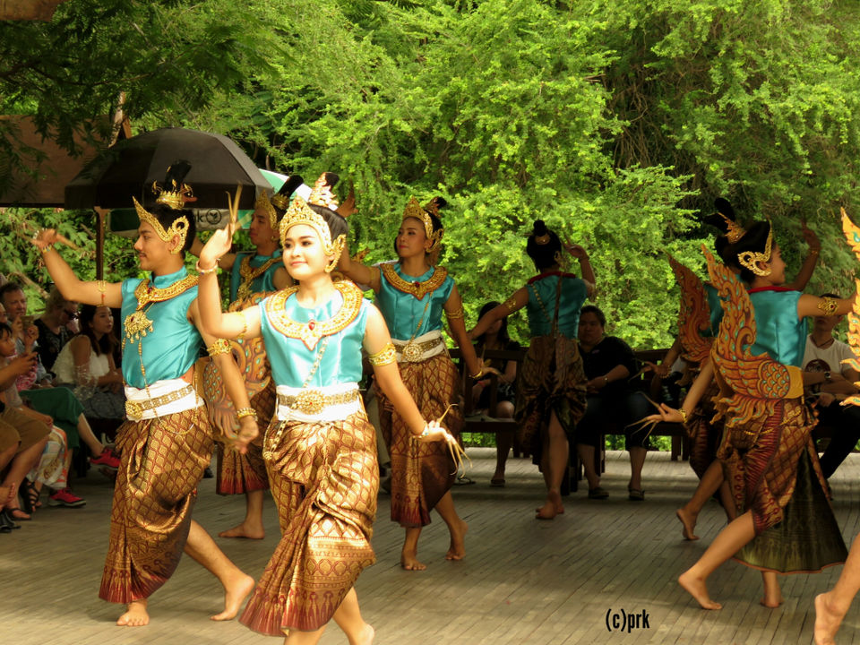 Photo of A day at Pattaya, Thailand 4/5 by Preetha