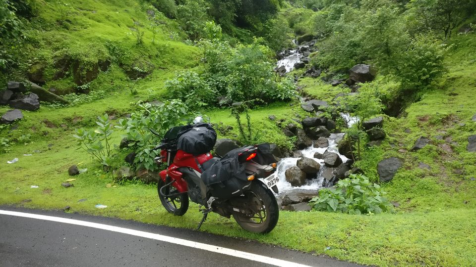 Photo of A Monsoon Road-trip away from the city chaos. (Tahmini Ghat) by Noopur Gaikwad