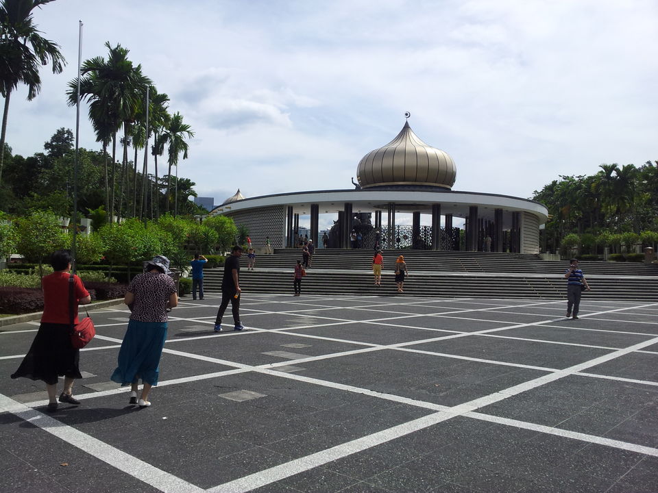 Photo of Singapore and Malaysia - Asian Delight 4/5 by Varuna Maurya