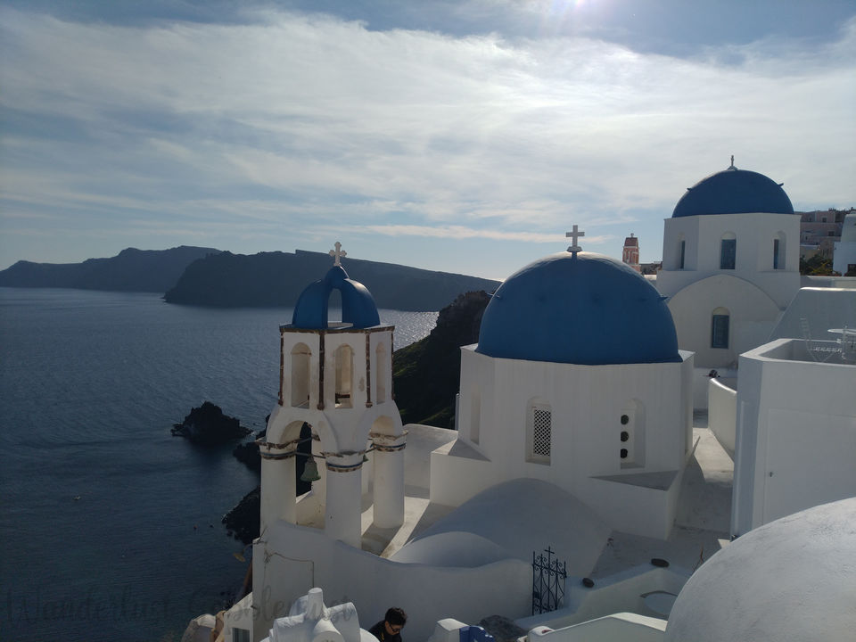 Photo of Things to do in 48 hours in the Aegean gem of Santorini, Greece by Wanderlust Gobblemust
