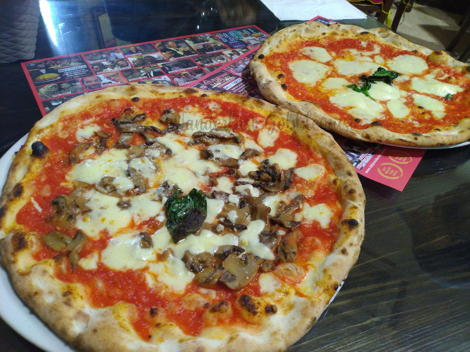 Photo of Don't miss out on a day trip to Naples and Pompeii from Rome! by Wanderlust Gobblemust