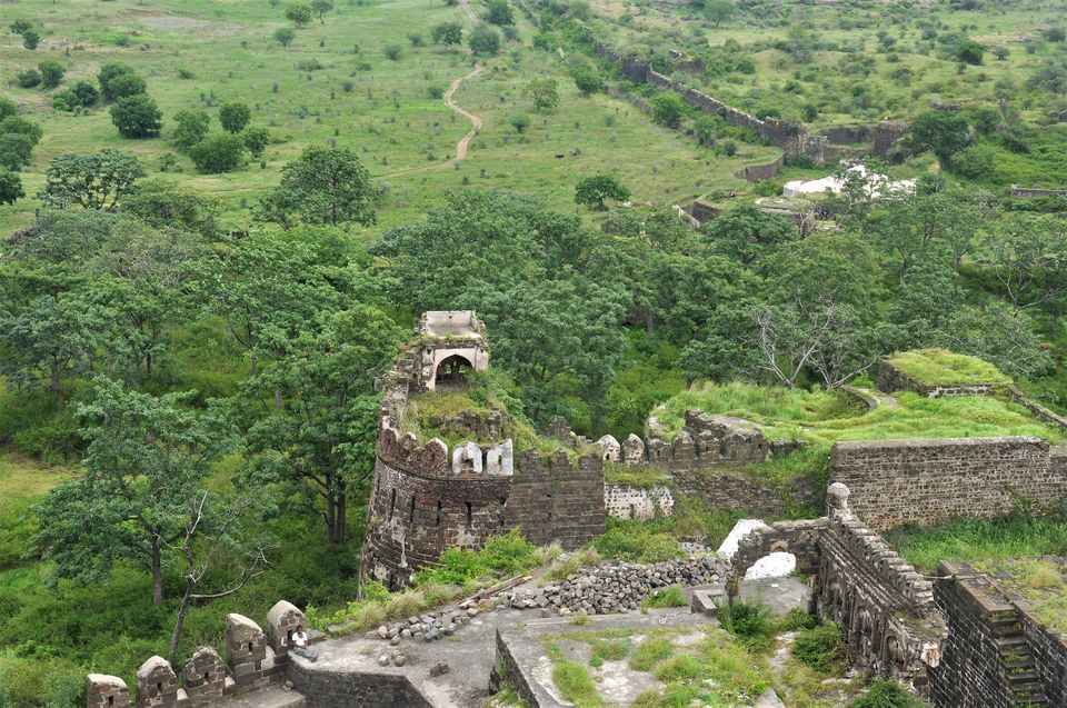 Photo of daulatabad fort, Talesaman, Maharashtra, India by Capt. Nemo