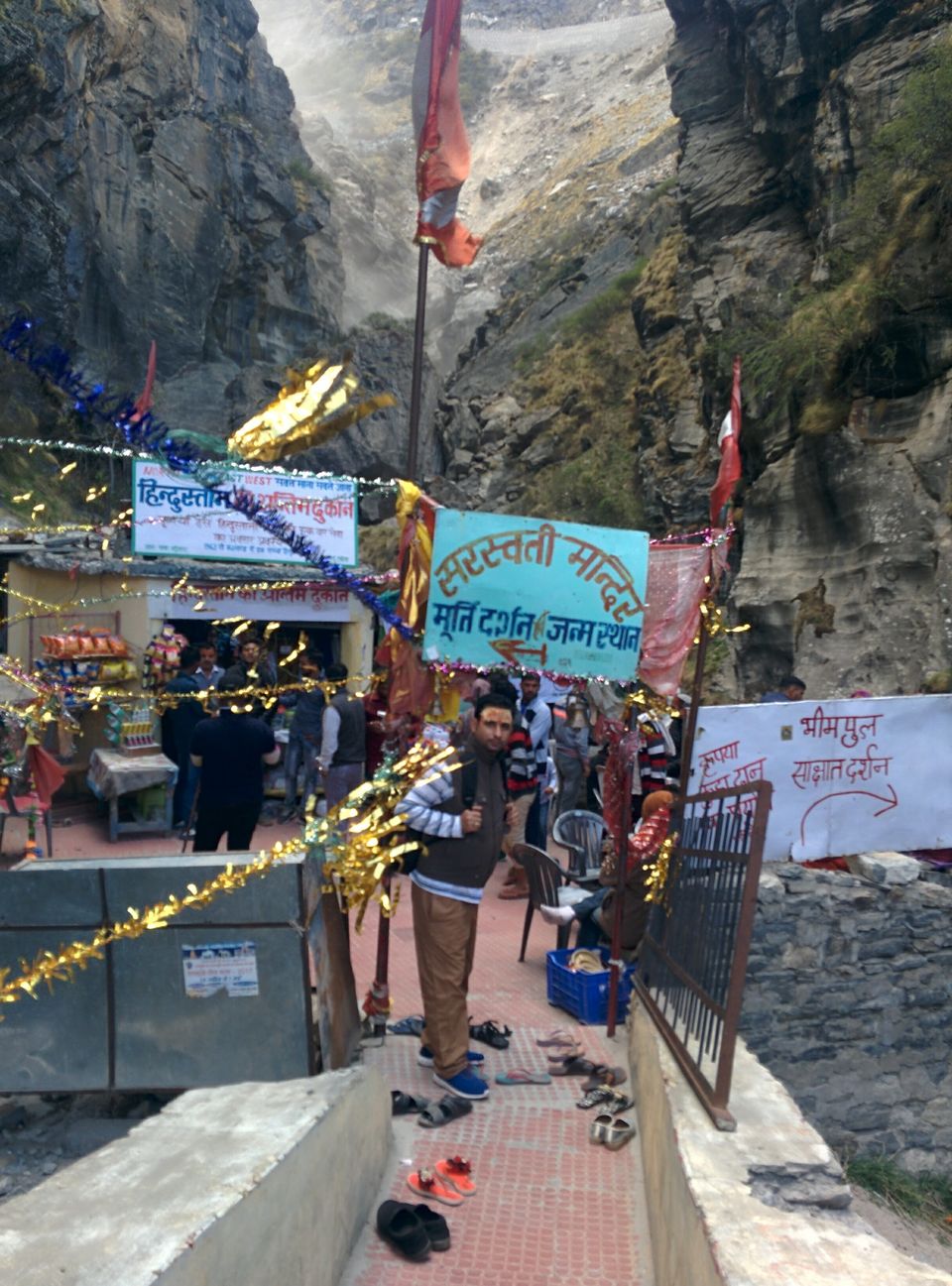 Photo of 4 Dham/Badrinath Temple/Last Indian Village(ManaVillage)/5000 YrOld Cave/Saraswati Rivr/Bhim Tal/AMS by Pavit Dhar