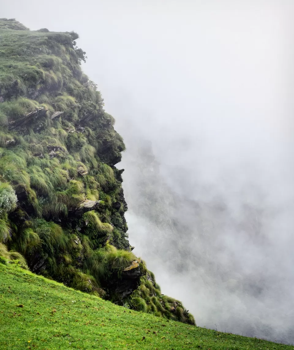 Photo of An Expedition to Garhwal Mandal(UK) - Chopta, Tungnath, Chandrashila and Deoria Taal by Albana Nadeem