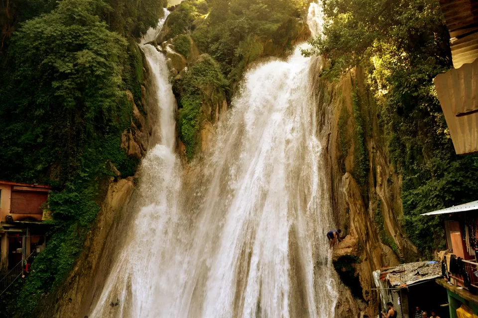 Photo of Kempty Falls, Mussoorie, Uttarakhand, India by sourabh suman