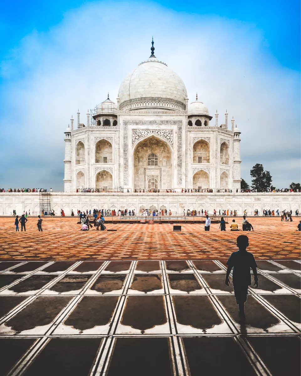 Photo of Agra - Taj Mahal by Shobhit Khatter