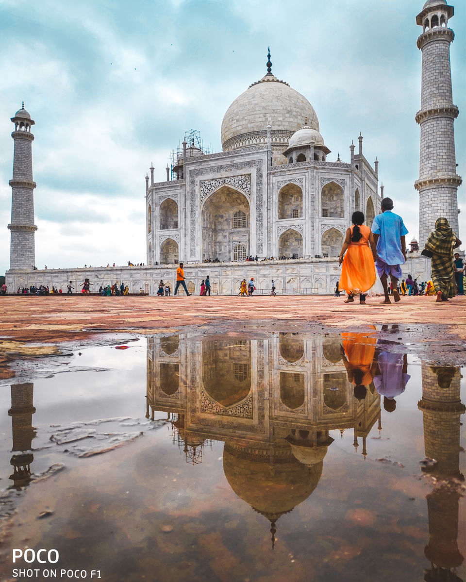 Photo of Agra - Taj Mahal by Shobhit Khatter