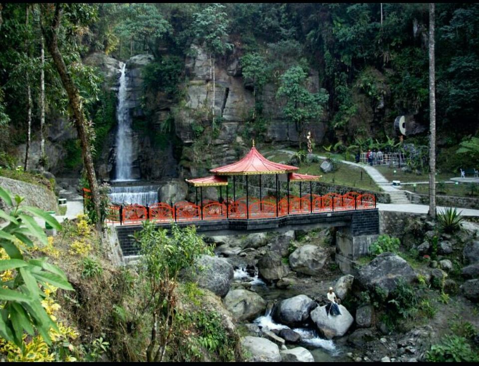 Photo of Banjhakri Falls and Park, Gangtok, Sikkim, India by Ashish Bharti