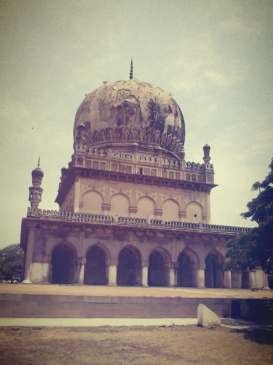 Photo of Qutub Shahi Tombs 1/20 by Vinay