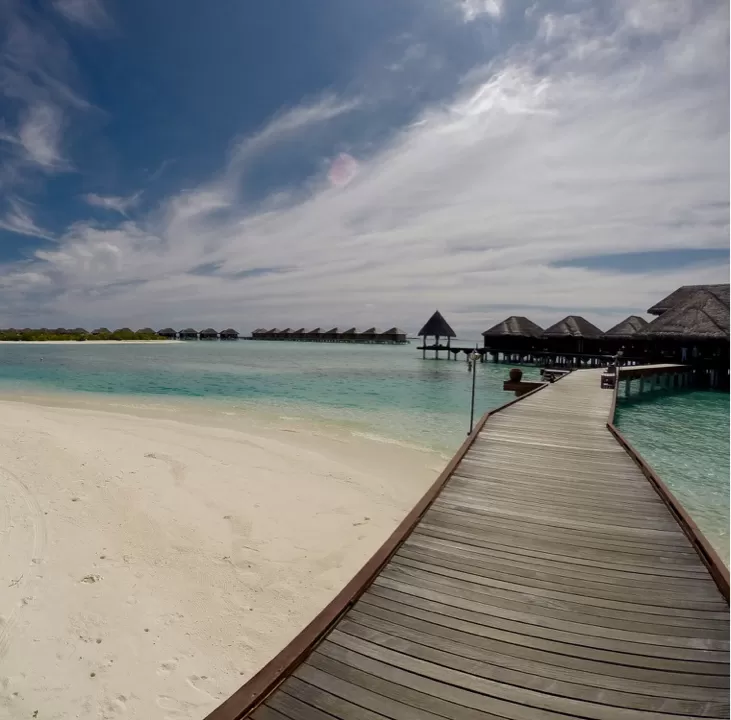 Photo of Anantara Dhigu Resort & Spa, Maldives, Kaafu Atoll, North Central Province, Maldives by Lisa 
