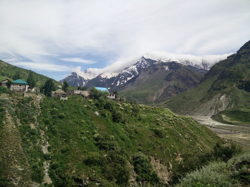 Photo of 1 Beast, 3 Wanderers, 5 States, 11 Days, 3200 Kilometres, ∞ experiences – Leh'd in India! 6/78 by Jaswanth Jagadeesh Insta: #jaswantravels