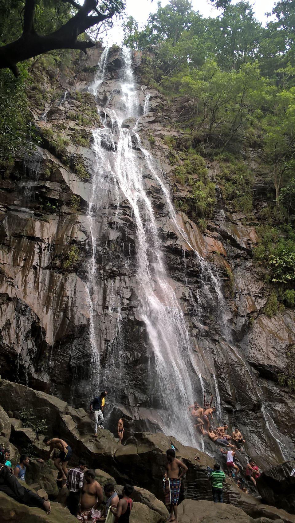 Photo of Bee Fall, Pachmarhi, Madhya Pradesh, India by Nikhil Kulkarni