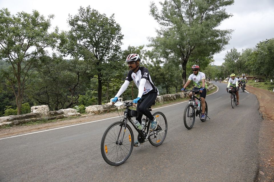Photo of Day 3/4 (Pachmarhi to Madai): When the locals floored us with their hospitality! by Nikhil Kulkarni