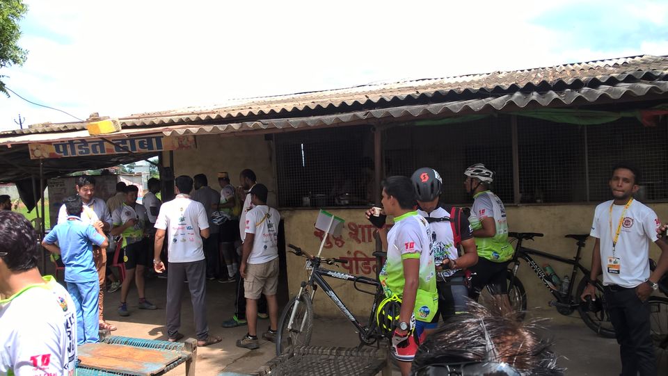 Photo of Day 3/4 (Pachmarhi to Madai): When the locals floored us with their hospitality! by Nikhil Kulkarni