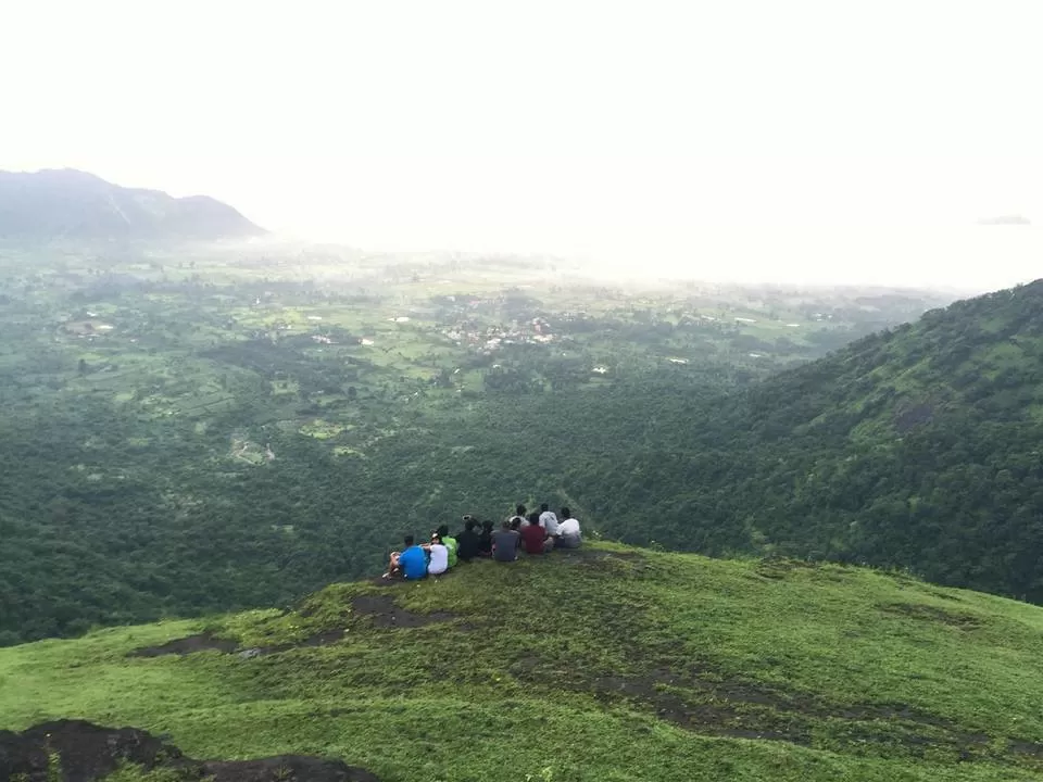 Photo of Nizamabad Railway Staion, Nizamabad Station FOB, Hamalwadi, Nizamabad, Telangana, India by TripTin Adventures