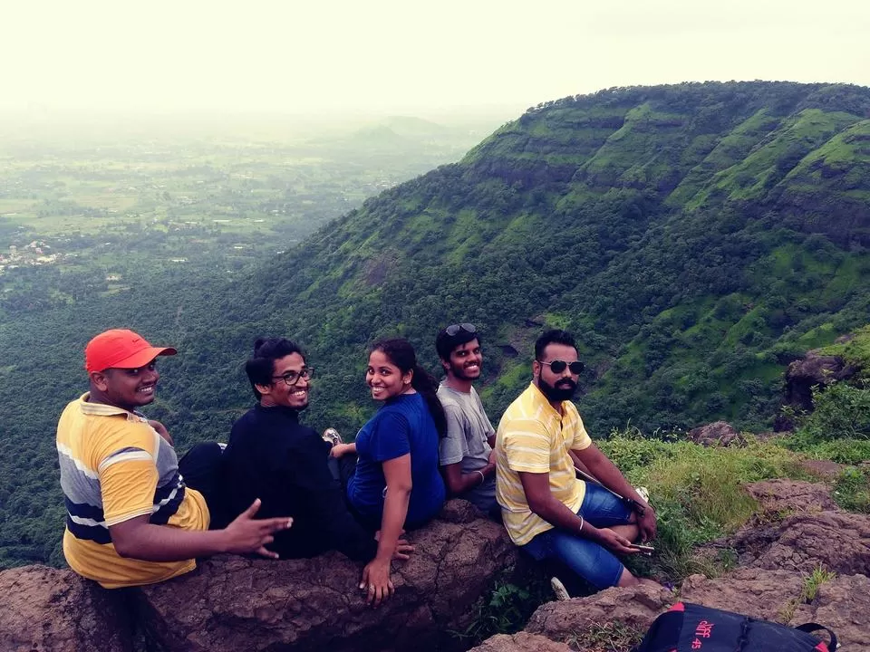 Photo of Nizamabad Railway Staion, Nizamabad Station FOB, Hamalwadi, Nizamabad, Telangana, India by TripTin Adventures