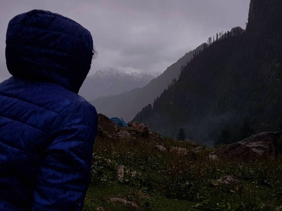 Photo of Yes you can go to heaven- Kheerganga Trek 8/10 by meenal guglani