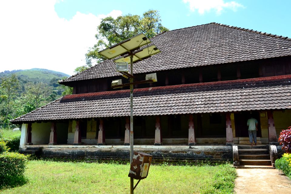 Photo of Nalknad Palace Road, Yevakapadi, Karnataka, India by LonelyCanopy