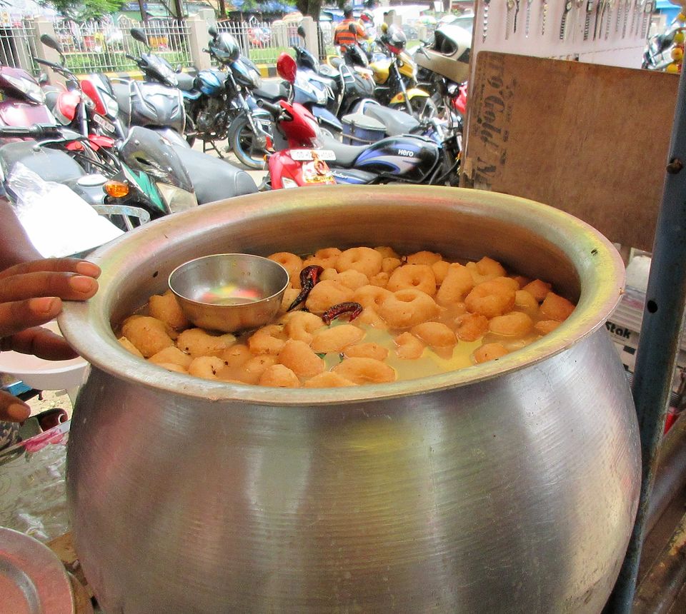 Photo of 7 Best Street Foods Under Rs 100 In Bhubaneswar, Orissa #streetfoodindia by Seema Misra