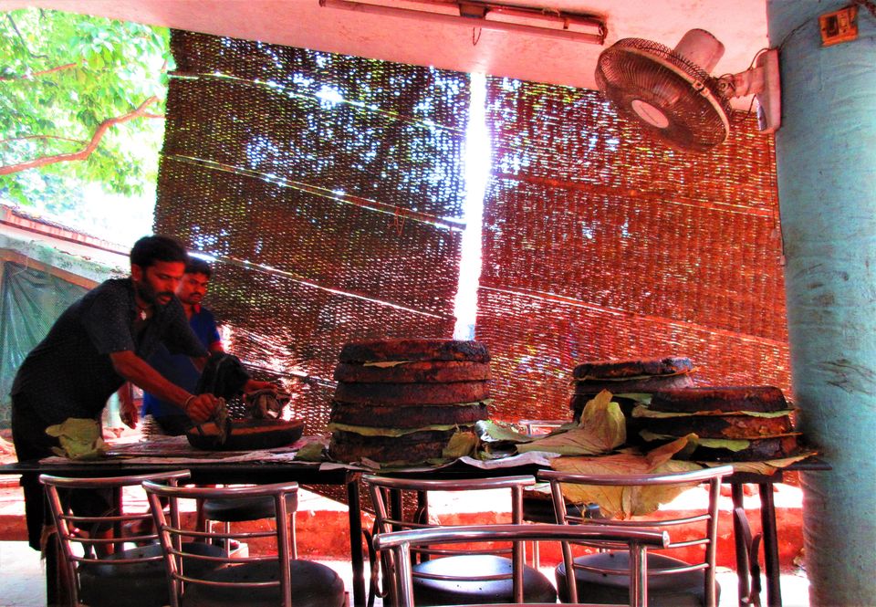Photo of 7 Best Street Foods Under Rs 100 In Bhubaneswar, Orissa #streetfoodindia by Seema Misra