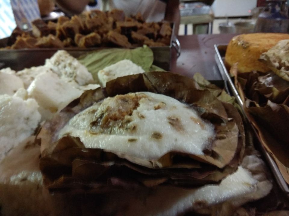 Photo of 7 Best Street Foods Under Rs 100 In Bhubaneswar, Orissa #streetfoodindia by Seema Misra