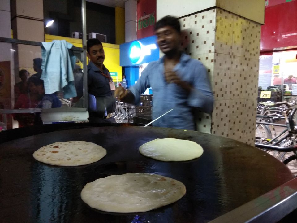 Photo of 7 Best Street Foods Under Rs 100 In Bhubaneswar, Orissa #streetfoodindia by Seema Misra