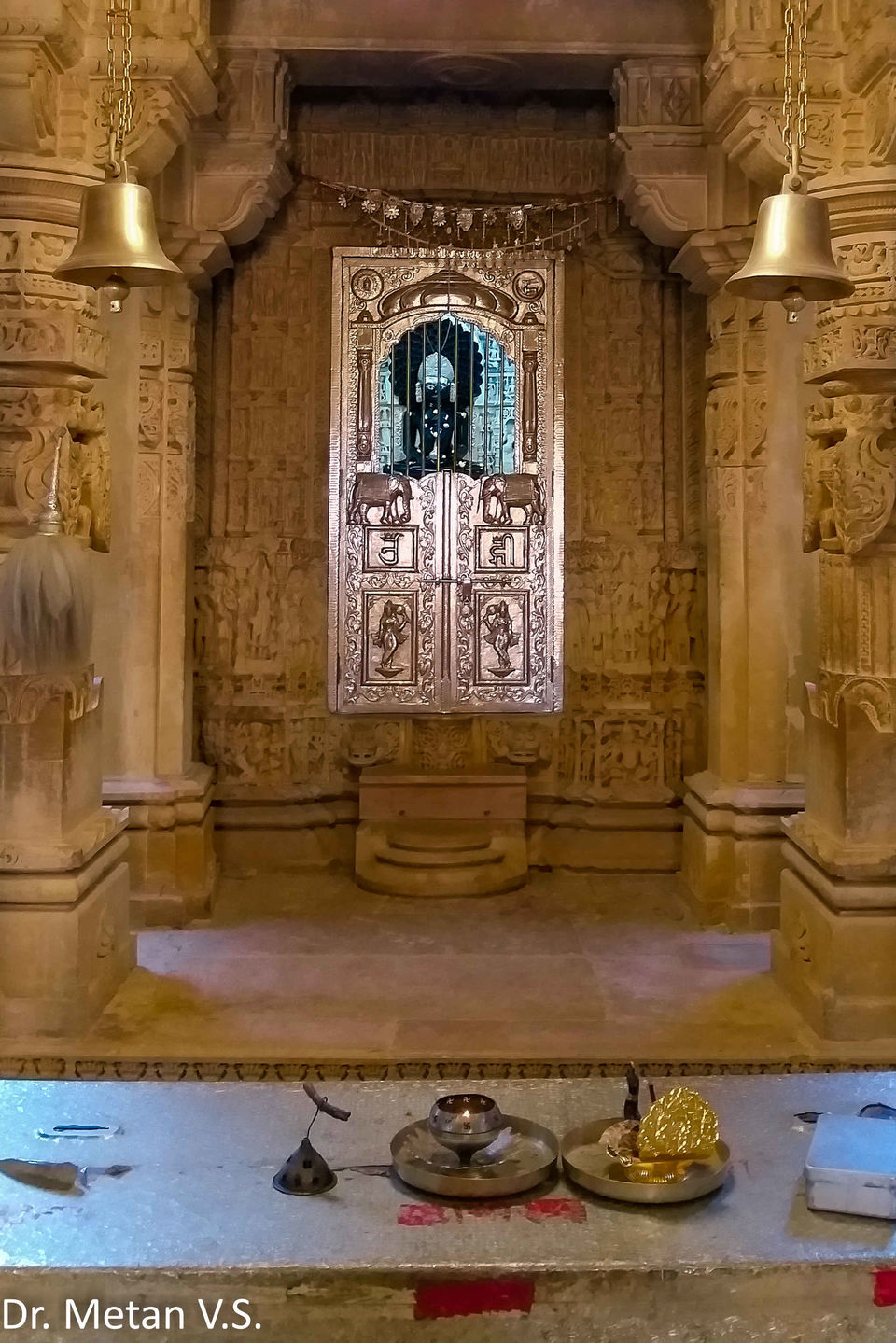 Photo of Beautiful Lodurva Jain Temple Jaisalmer 8/16 by Dr. Vyankatesh Metan