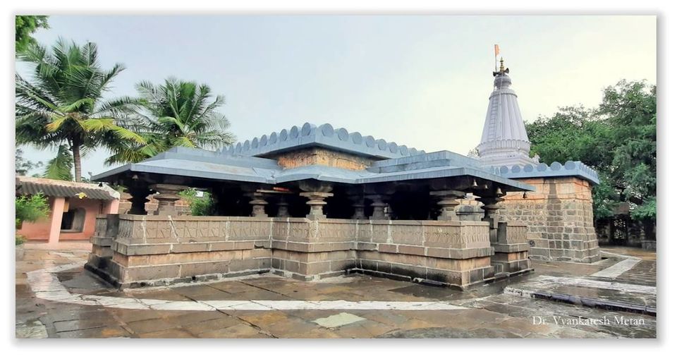 Photo of Beautiful & Ancient Shri Sangmeshwar and Shri Harihareshwar Temple, Kudal Sangam Hattarsang, Solapur 5/49 by Dr. Vyankatesh Metan