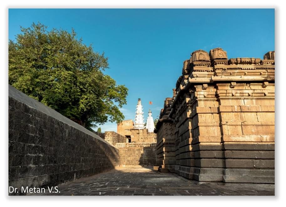 Photo of Beautiful & Ancient Shri Sangmeshwar and Shri Harihareshwar Temple, Kudal Sangam Hattarsang, Solapur 40/49 by Dr. Vyankatesh Metan