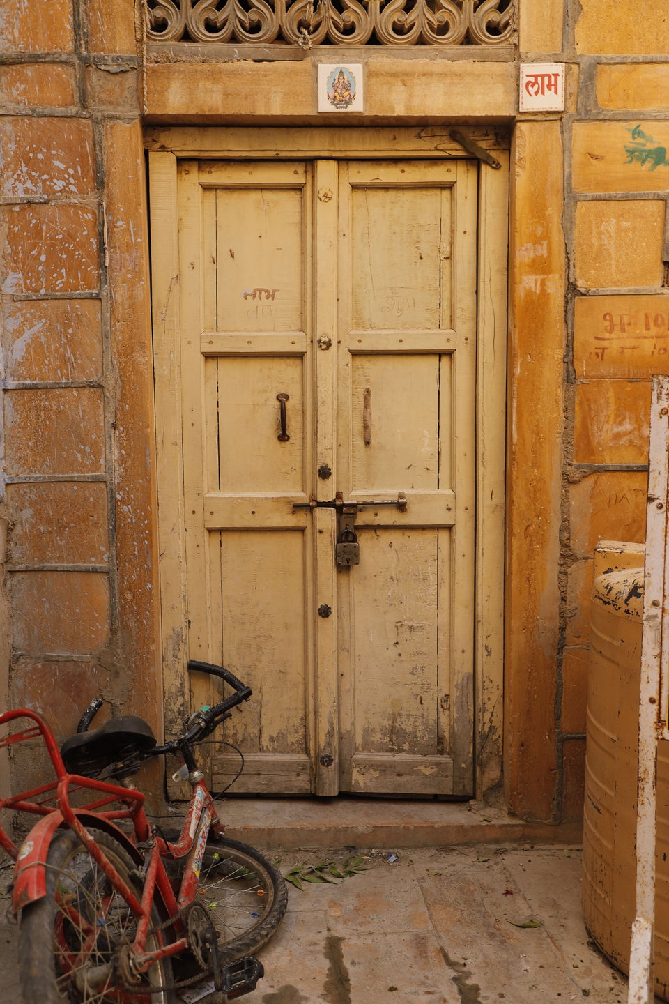 Photo of Golden City Fort Jaisalmer, Khejer Para, Manak Chowk, Amar Sagar Pol, Jaisalmer, Rajasthan, India by Kashish Lamba