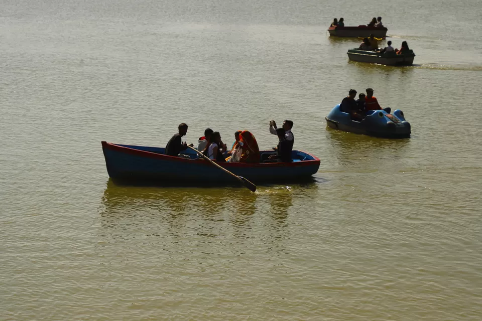 Photo of Gadisar Lake, Postal Colony, Jaisalmer, Rajasthan by Kashish Lamba