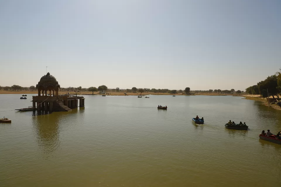 Photo of Gadisar Lake, Postal Colony, Jaisalmer, Rajasthan by Kashish Lamba