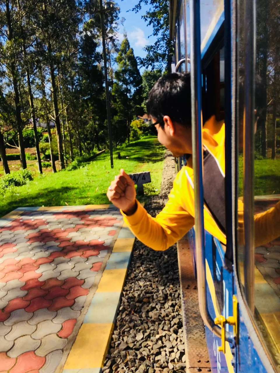 Photo of Drive in the Nilgiris : Bangalore-Mysore-Ooty-Coonoor by Avanit Agrawal