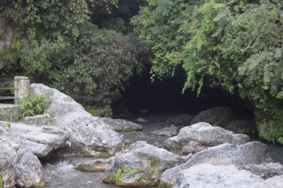 Photo of Robber's Cave Guchhupani, Malsi, Dehradun, Uttarakhand, India by Ragul P G