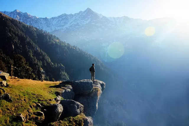 Photo of Triund Hill Trail from Bhagsunag Waterfall, Dharamshala, Himachal Pradesh, India by Vijay Verma