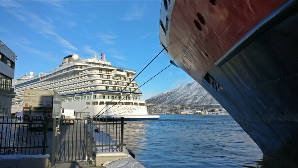 Photo of 2 reasons to Visit Tromso... 1 mainstream, another offbeat by Rwittick Dutta