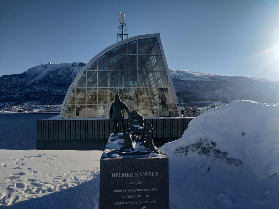 Photo of Tromso's arctic twins- Polaria and Cathedral by Rwittick Dutta