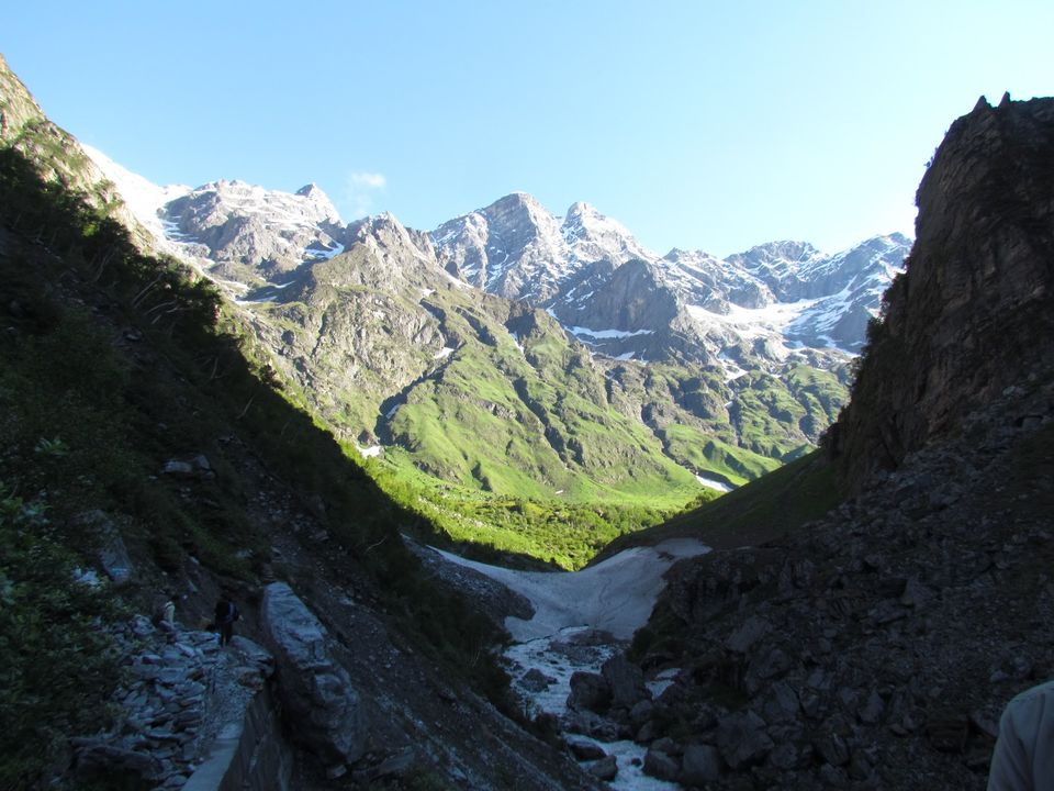 Photo of Valley of Flowers National Park, Chamoli, Uttarakhand, India by PavanKumar